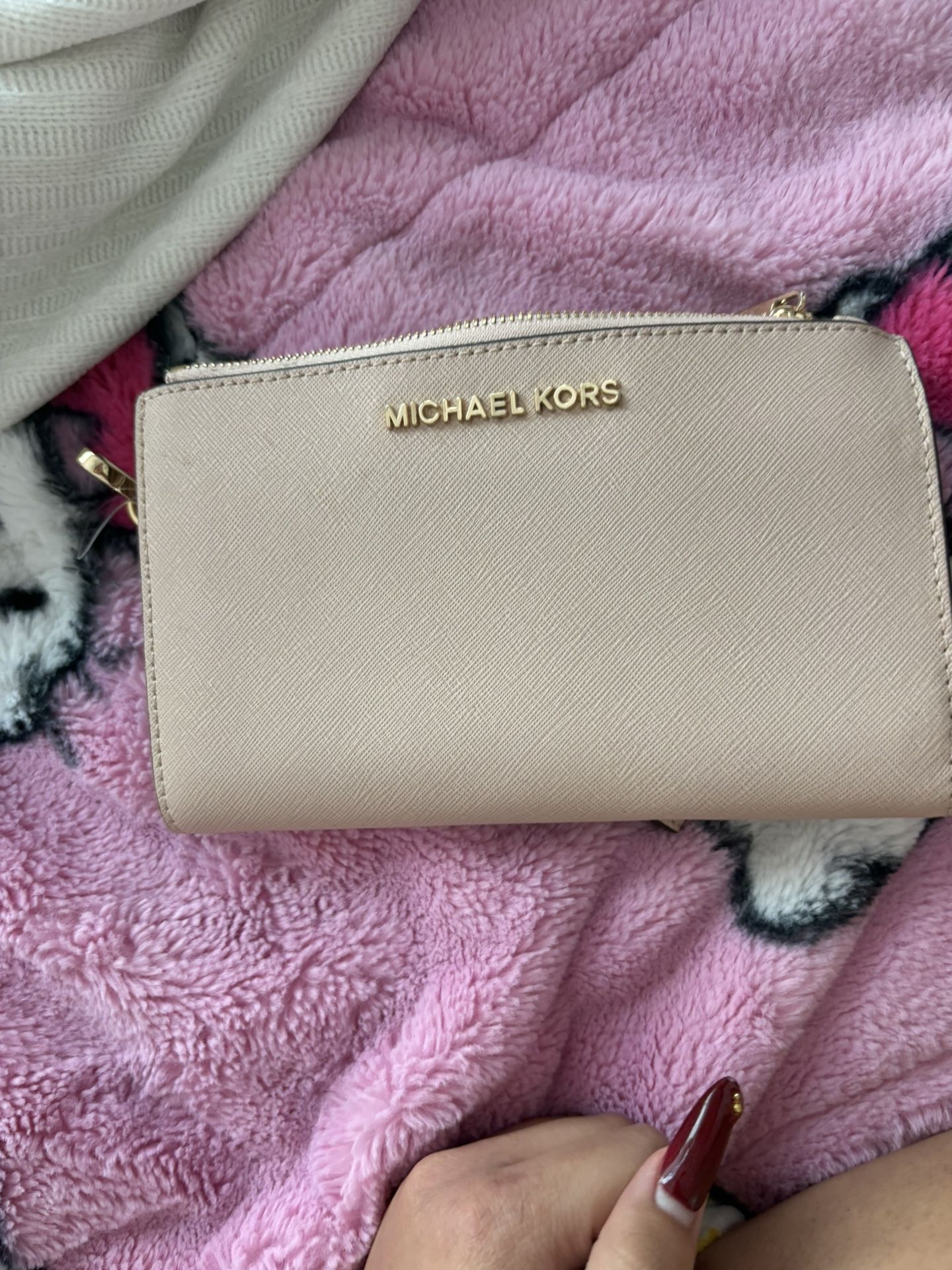 Michale Kors Pink Wallet