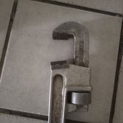 Schick 24" Aluminum Pipe Wrench 
