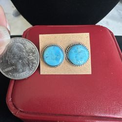 925 Sterling Silver , Genuine Round Turquoise Stud Earrings , Butterfly Backs , Marked underlined T 925 , Twisted Rope Accent Going Around Turquoise 