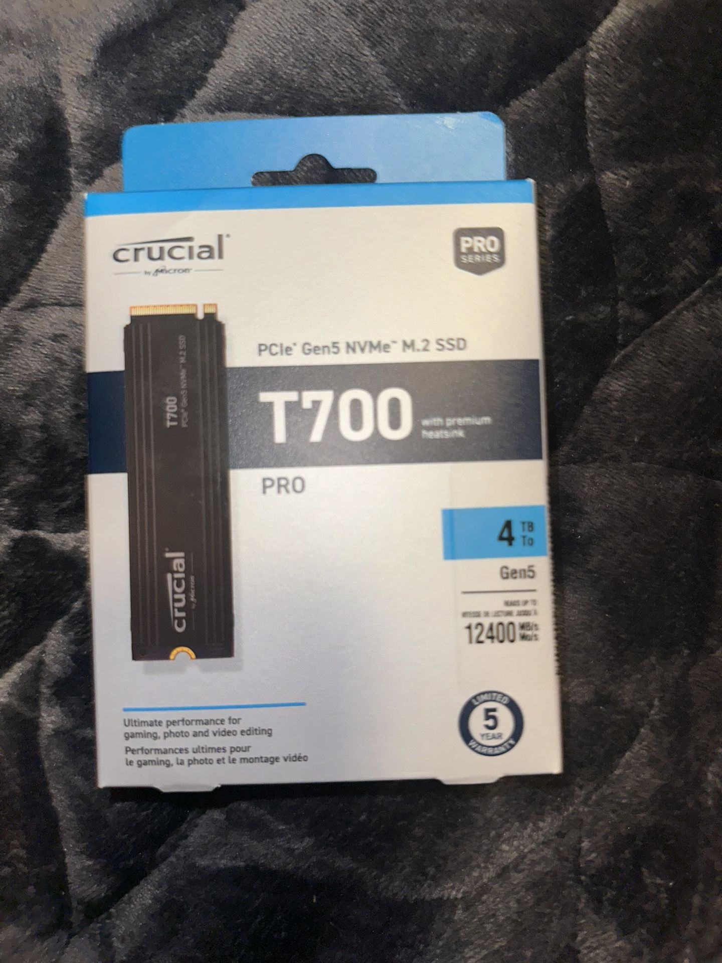 CRUCIAL T700 PRO PCle Gen5 NVMe* M.2 SSD