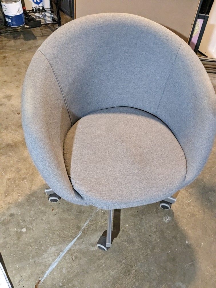 Grey Round Ikea Rolling Chair  - Super Comfy 