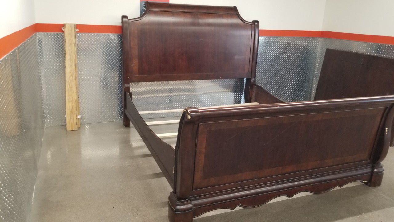 King Size sleigh bed
without box spring and mattress