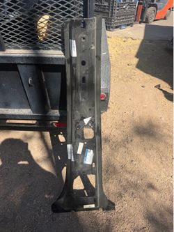 body b pillar assembly