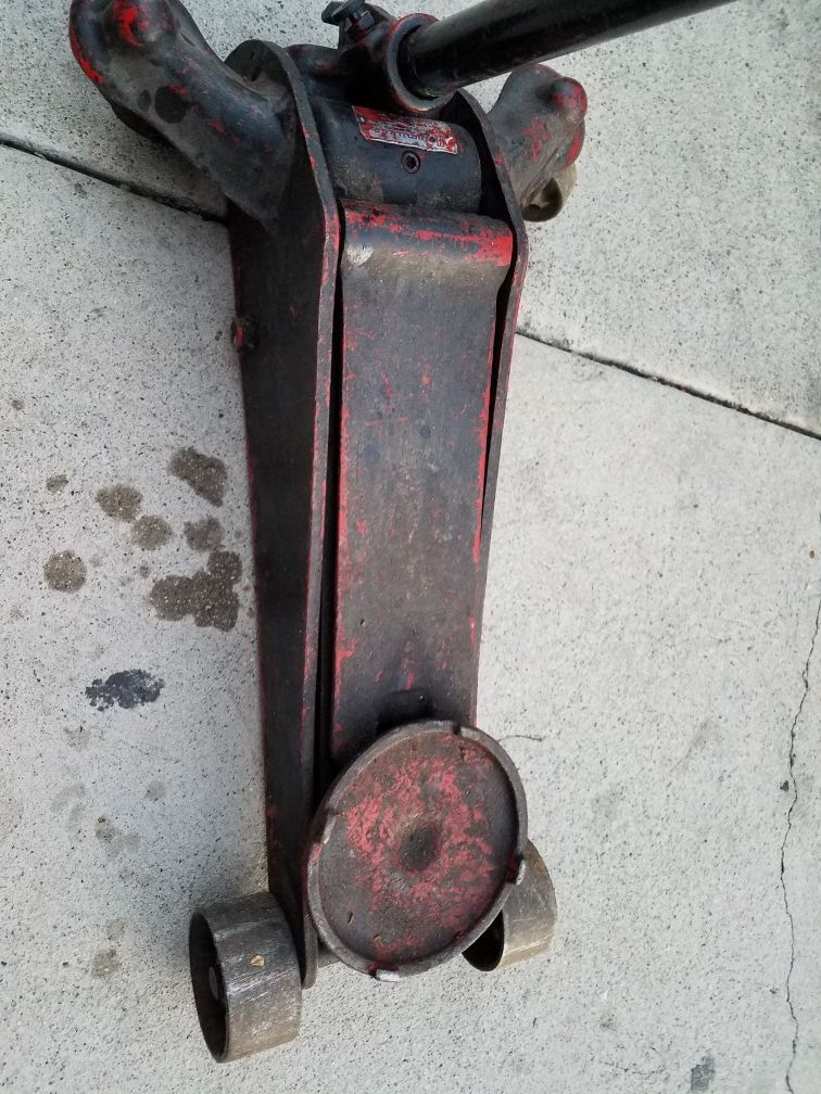 Milwaukee Model 20 Floor Jack Floor Roma