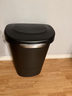 Trash can.