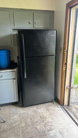 Gas Stove & Fridge