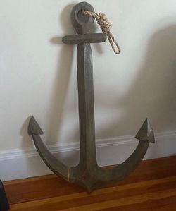 Wood decor anchor for wall