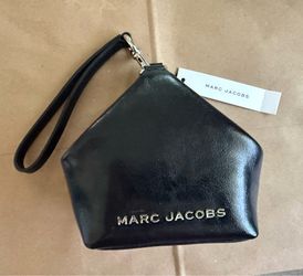 Marc jacobs wristlet