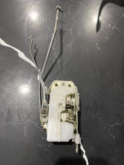 94-01 Integra Passenger Door Latch