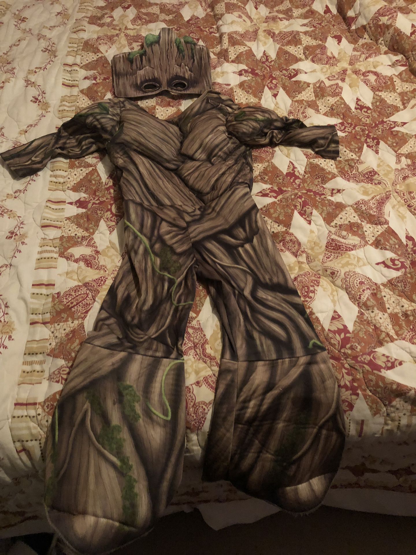 Child Groot costume, size extra small