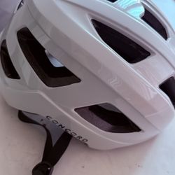 New Helmet Size L