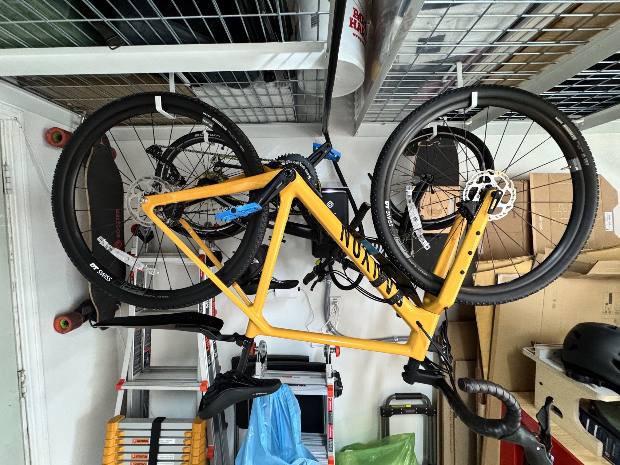 Canyon CF Grizl SL 6 Gravel Bike. Brand New Condition. Carbon Fiber.