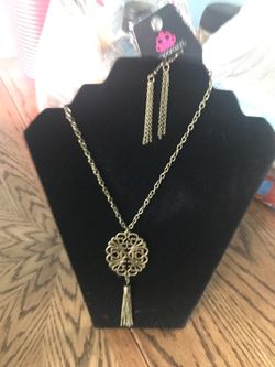Very nice fashion jewelry