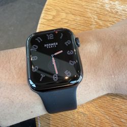 Apple Watch Sr8 HERMES 45mm ,black case with , band leather & sport band