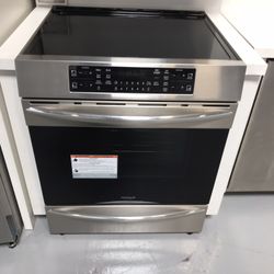 FrigidAire Gallery 30” Induction Range