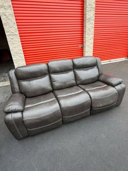 New Black recliner