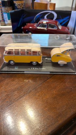 VW Bus Samba 1/43 Scale Diecast Model with Trailer