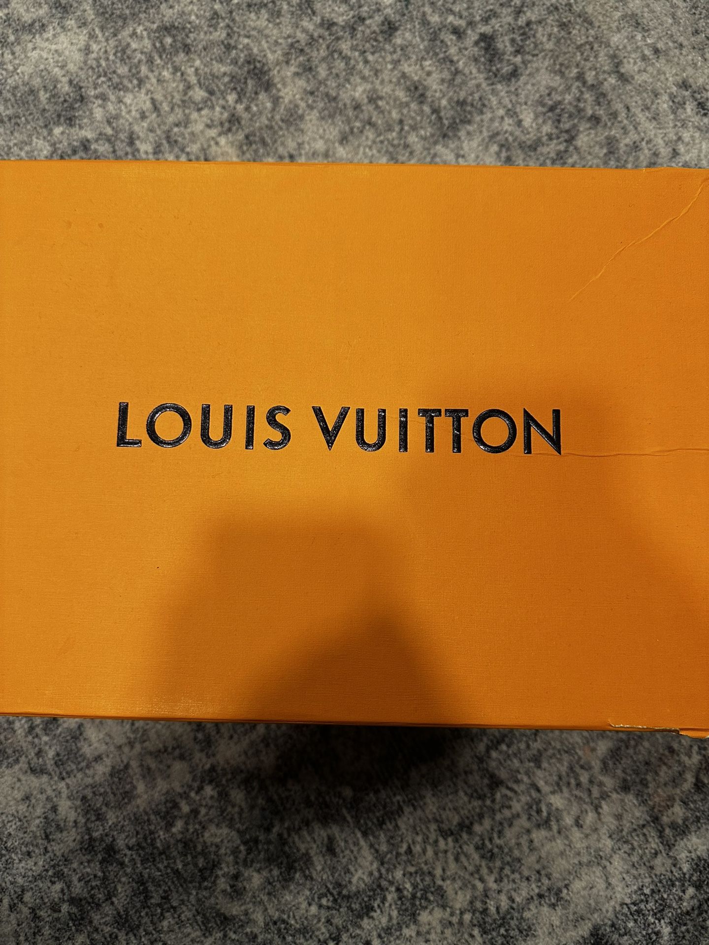 Louis Vuitton, White Apricot, Size 9.5-10