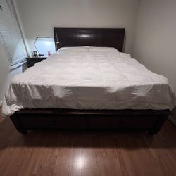 California King Bedroom Set With Tempur-pedic Mattress 