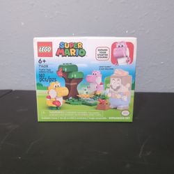 Lego Super Mario Yoshis' Eggcellent Forest 71428