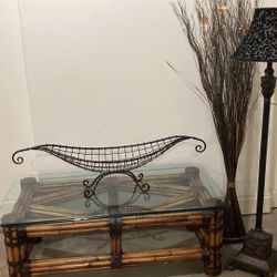 Coffee Table + Lamp + Decor GREAT DEAL!!!