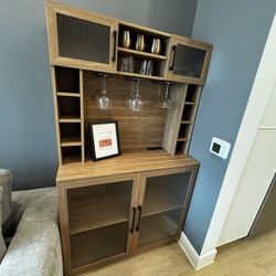 Bar/Wine Cabinet