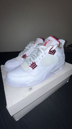Jordan retro 4 metallic red