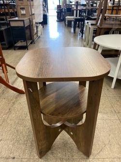 VASAGLE 2-Tier Small Accent End Table Nightstand w/ Lower Shelf - Honey Brown