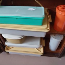 Vintage TUPPERWARE. Discount 20% OVER $10.