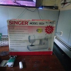 Singer Sewing Machine Model 18024