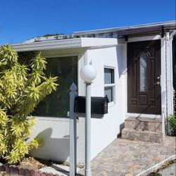 Mobile Home Remodelado en Hollywood, FL
$59,900
