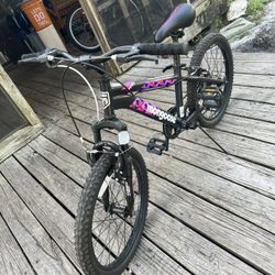 Mongoose mountain bike for kids