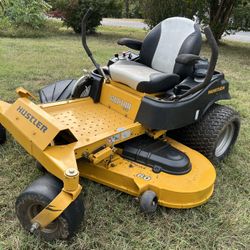 Hustler Raptor SD commercial grade/Heavy duty residential zero turn mower 60” deck. 