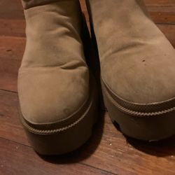 Women Boots Good Condition Still Give Me A Piece 10 In Women 