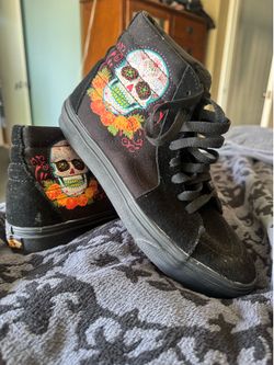 Vans Sk8-Hi Black Sugar Skull Sneakers