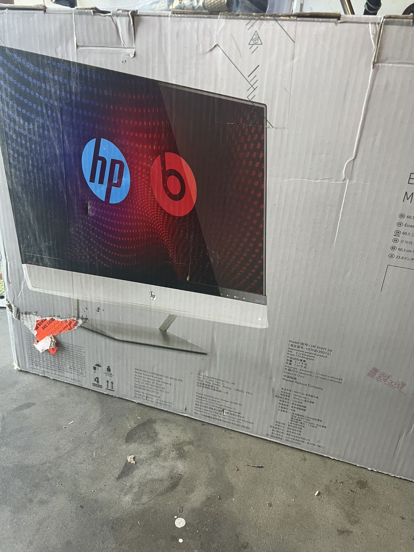HP ENVY 24 IPS Monitor with Beats Audio