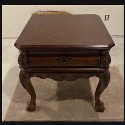 End Table / Night Stand