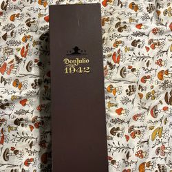 EMPTY 1942 bottle for display/arts and crafts 