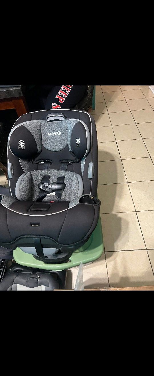 Safety 1st Car Seat