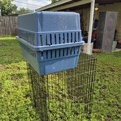 Nice Used 4by 4 play area for small pet and pet Kennel.