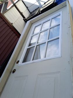 Exterior door 🚪 34" 80 used the other side is painted right swing