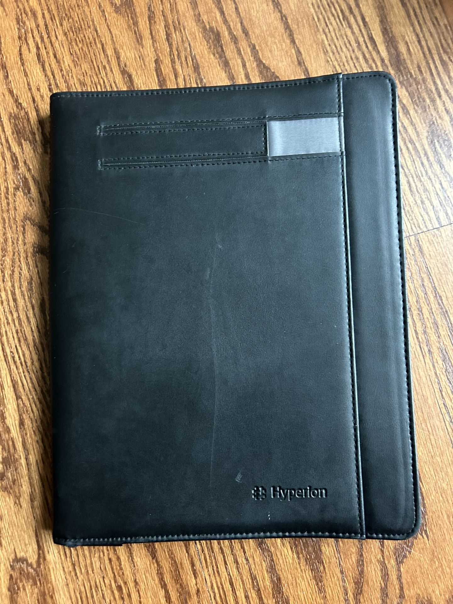 Leeds Black Folio Notepad, Portfolio, Organizer Pockets, Zipper ASi66887 Black