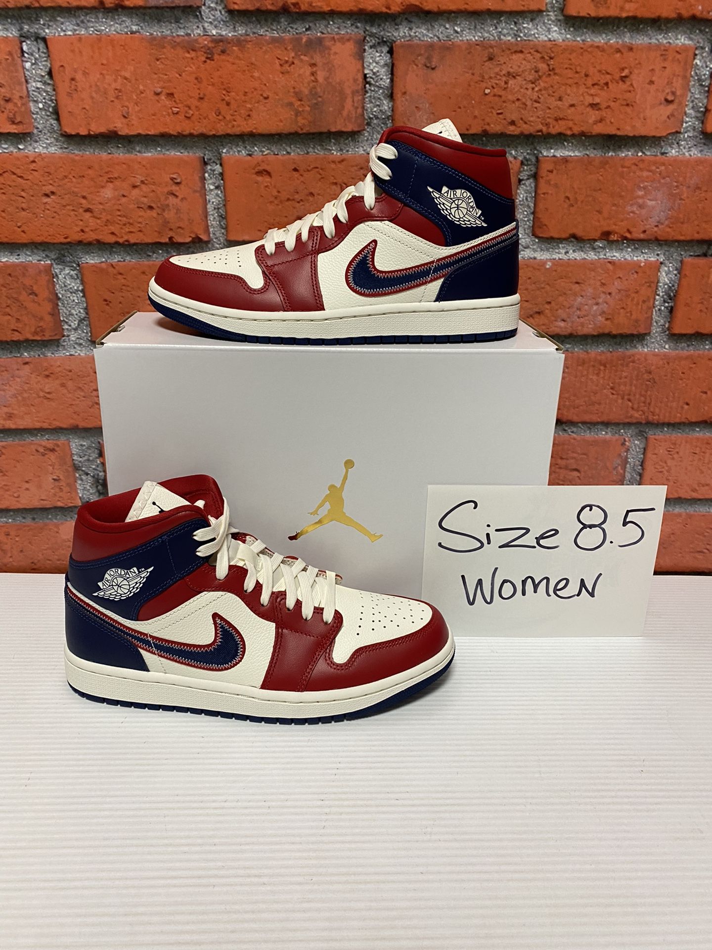 Nike Air Jordan Mid Retro 'USA 2022' Size Woman's