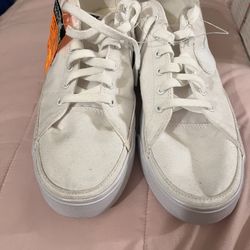 Nike Court Side Legacy’s Brand New Never Worn