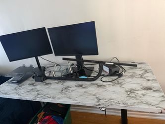 Commercial Grade power desk & Viewsonic screens