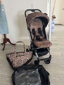 Colugo Leopard Compact Stroller and Diaper Bag