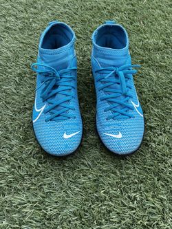 Nike Mercurial Superfly VII Club TF Youth Football Boots – Size 2.5 