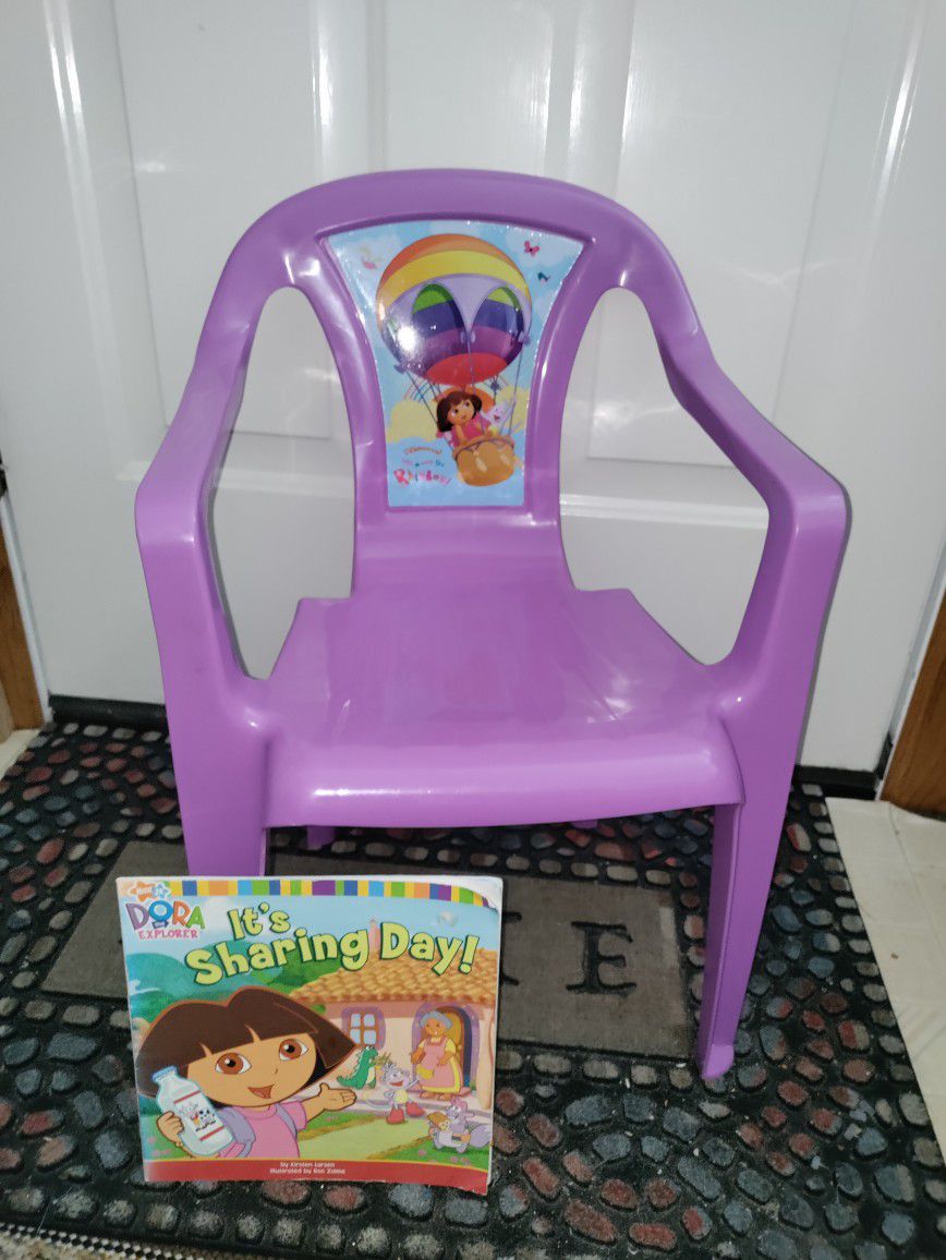 Dora Chair W/Book! 
