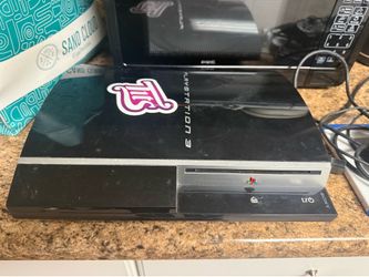 Sony PlayStation 3 Console with Controller