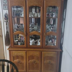 Kitchen Table/Hutch